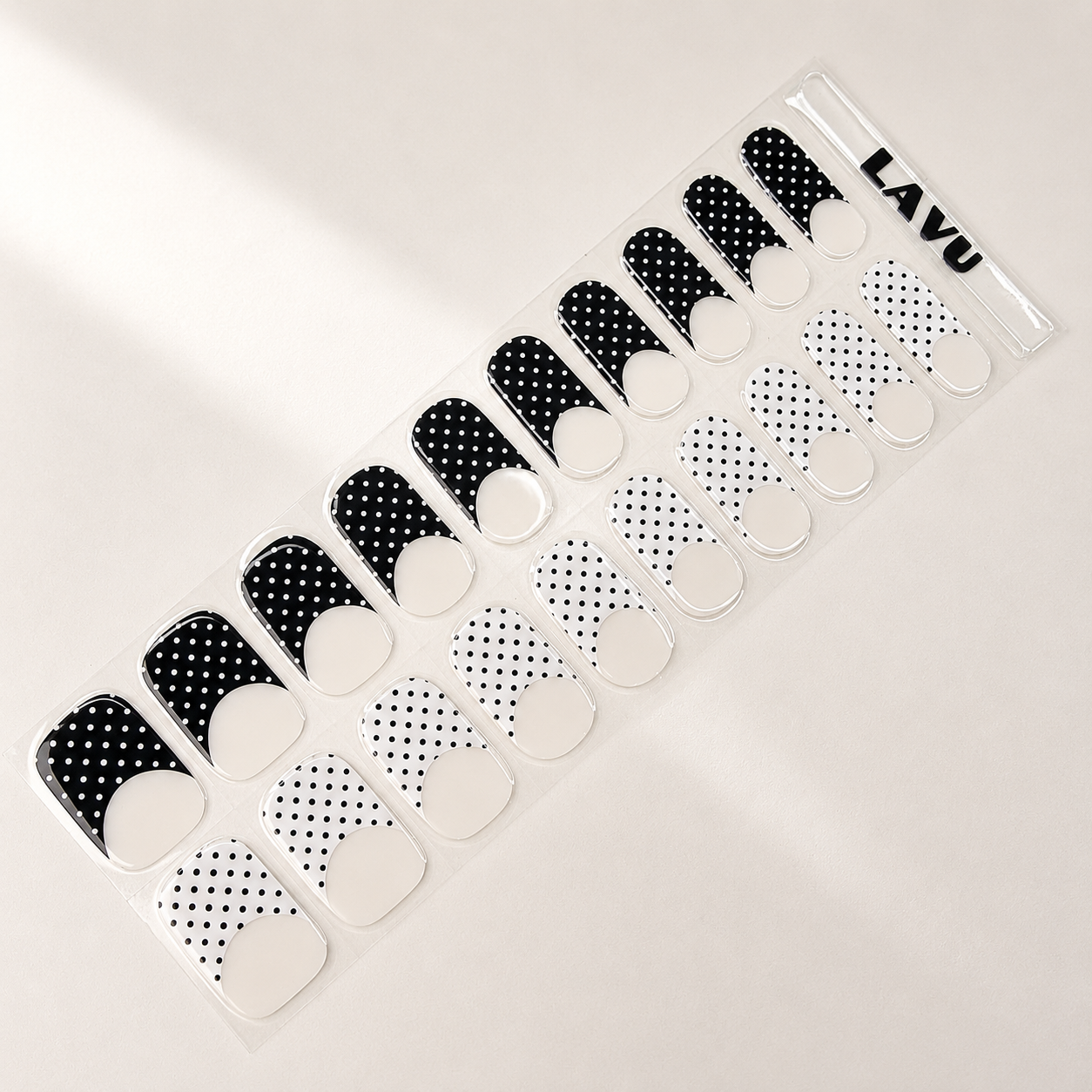 Noir Polka French