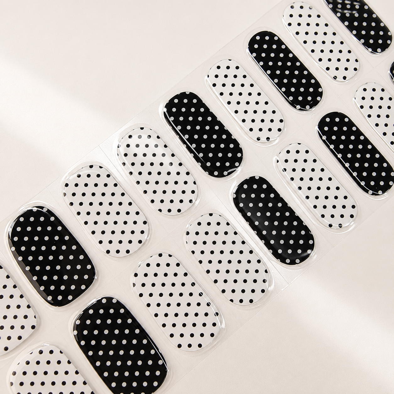Noir Polka