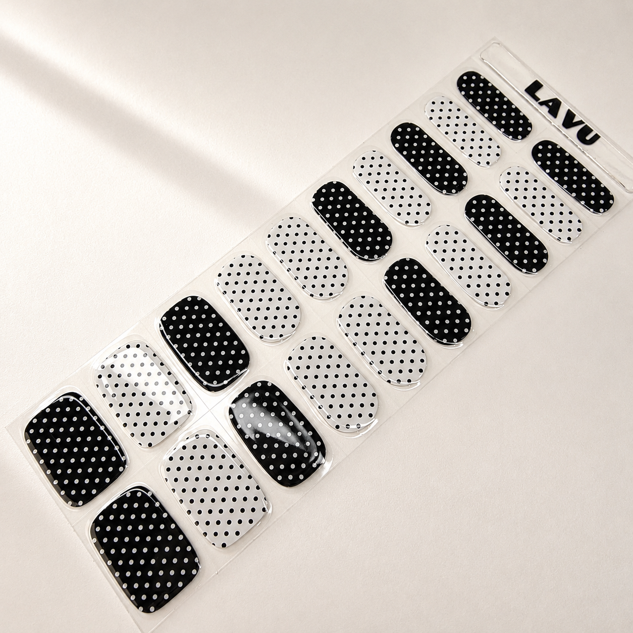 Noir Polka